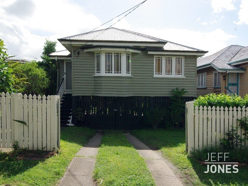 73 Henry Street, Greenslopes QLD 4120