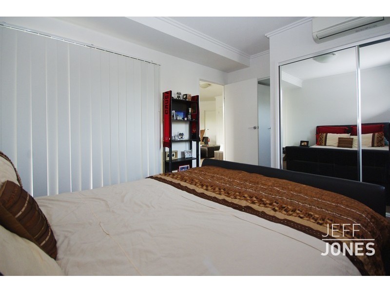 1/1 Dulwich Road, Yeronga QLD 4104