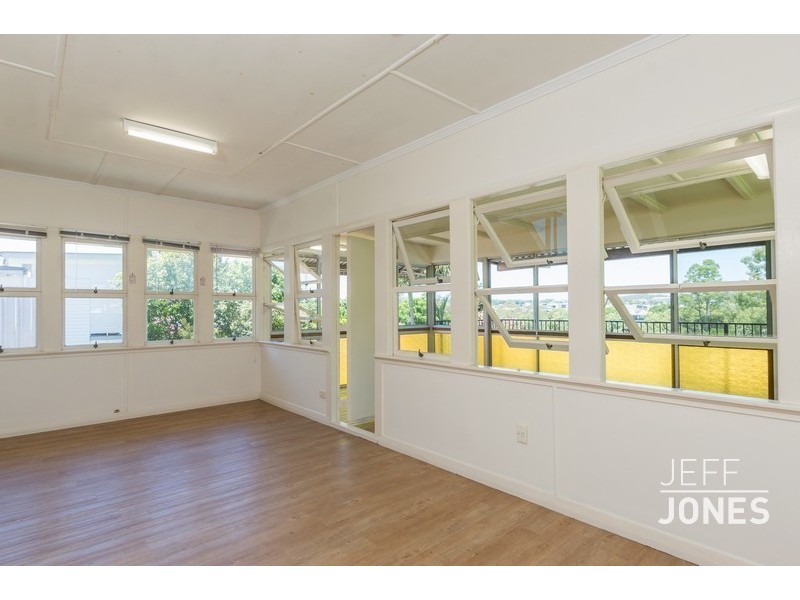 11 Salisbury Street, Woolloongabba QLD 4102