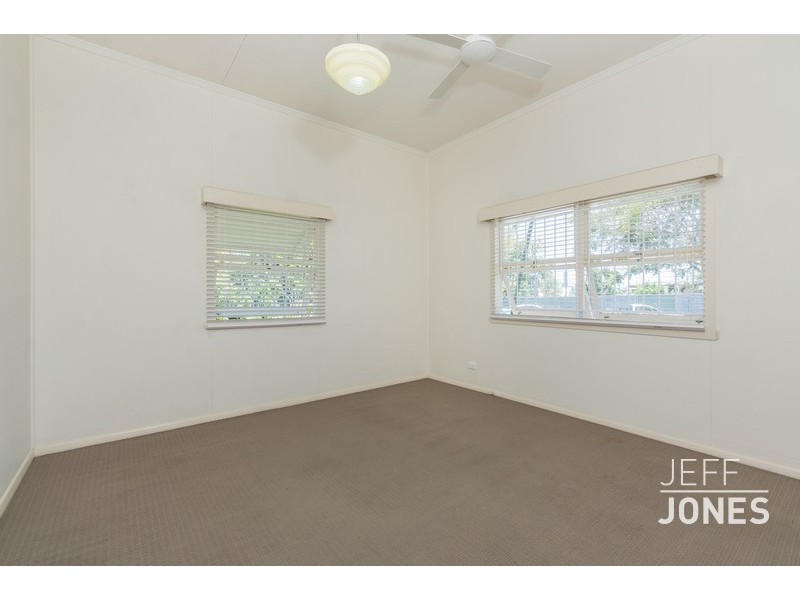 11 Salisbury Street, Woolloongabba QLD 4102