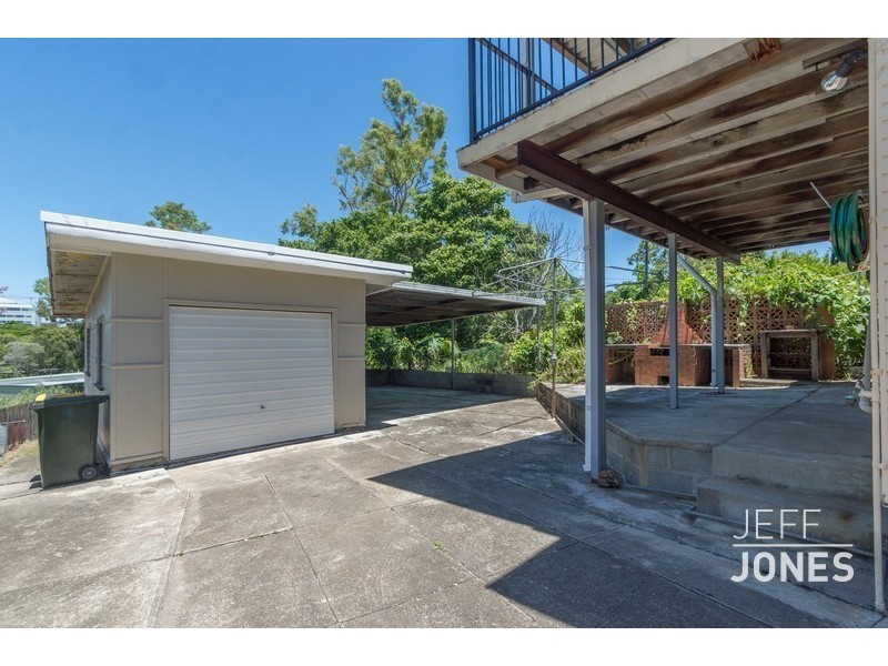 11 Salisbury Street, Woolloongabba QLD 4102