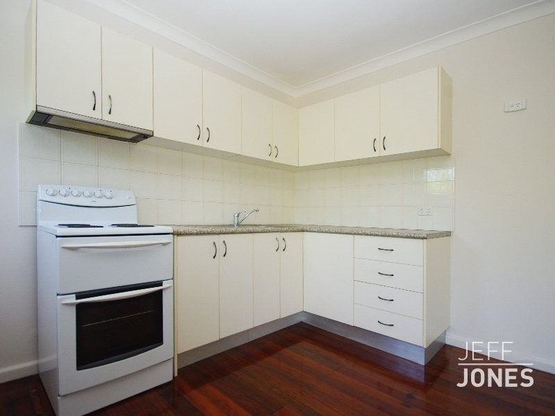 2/36a Newdegate Street, Greenslopes QLD 4120