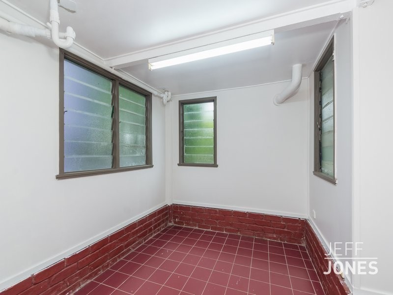 18 Railway Street, Woolloongabba QLD 4102