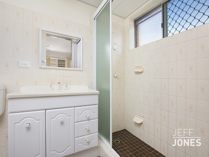 2/56 Kirkland Avenue, Coorparoo QLD 4151
