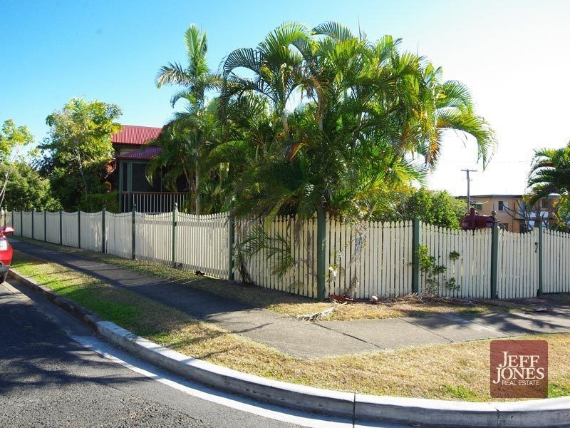 70 Raby Road, Coorparoo QLD 4151