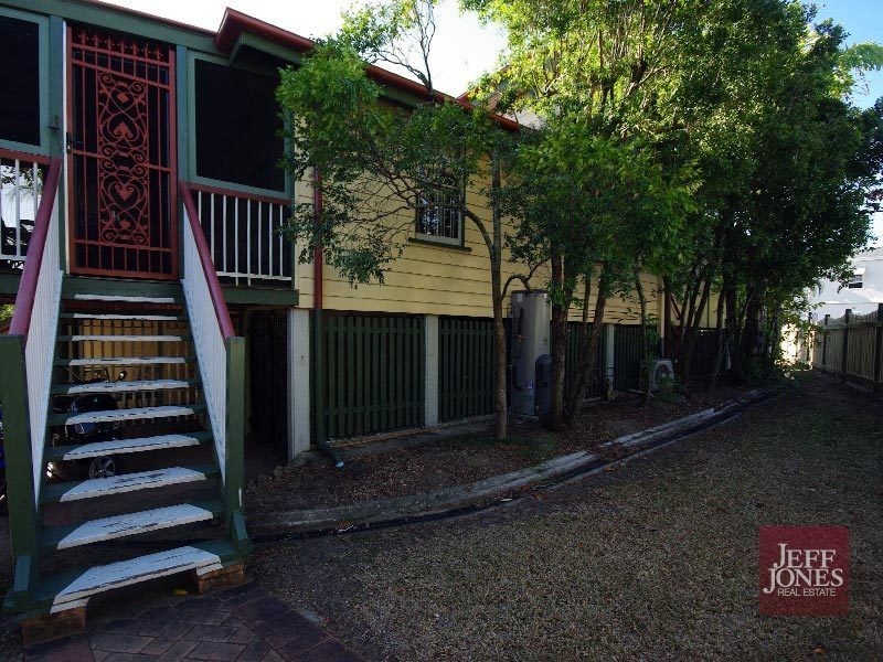 70 Raby Road, Coorparoo QLD 4151