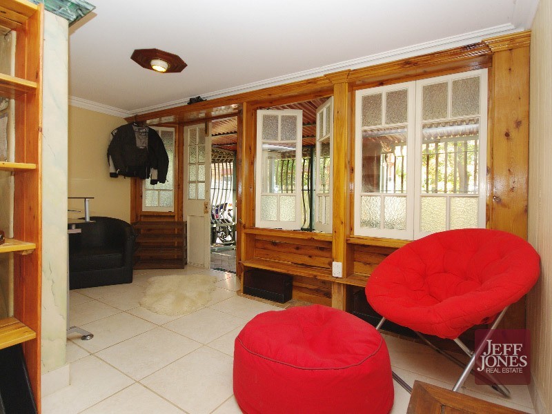 70 Raby Road, Coorparoo QLD 4151