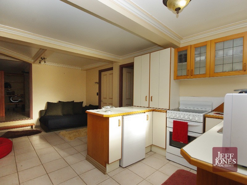 70 Raby Road, Coorparoo QLD 4151