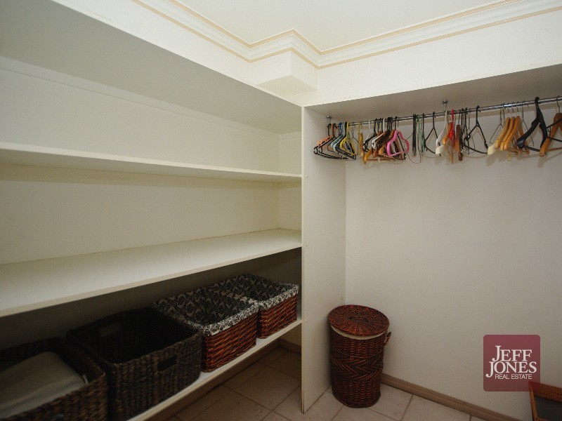 70 Raby Road, Coorparoo QLD 4151