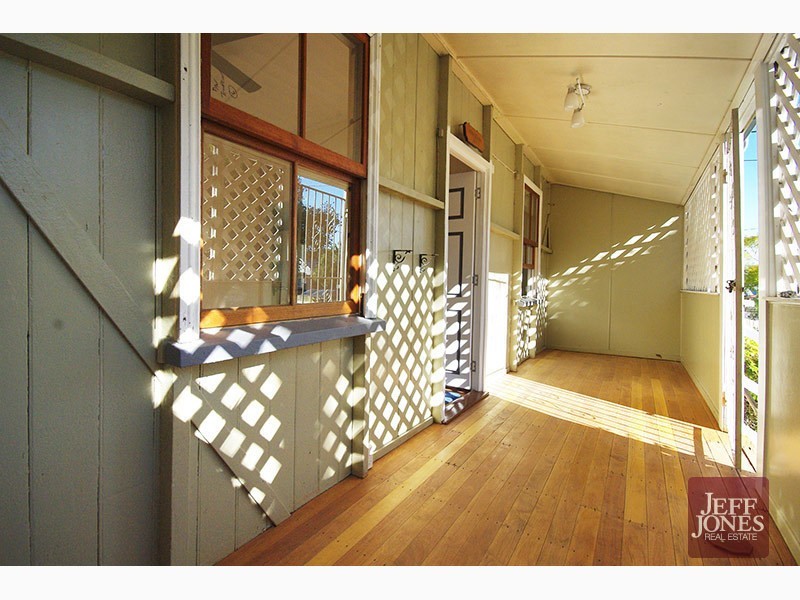 10 Newdegate Street, Greenslopes QLD 4120