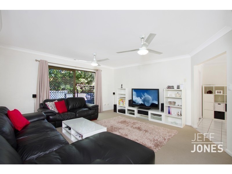 4/54 Douglas Street, Greenslopes QLD 4120
