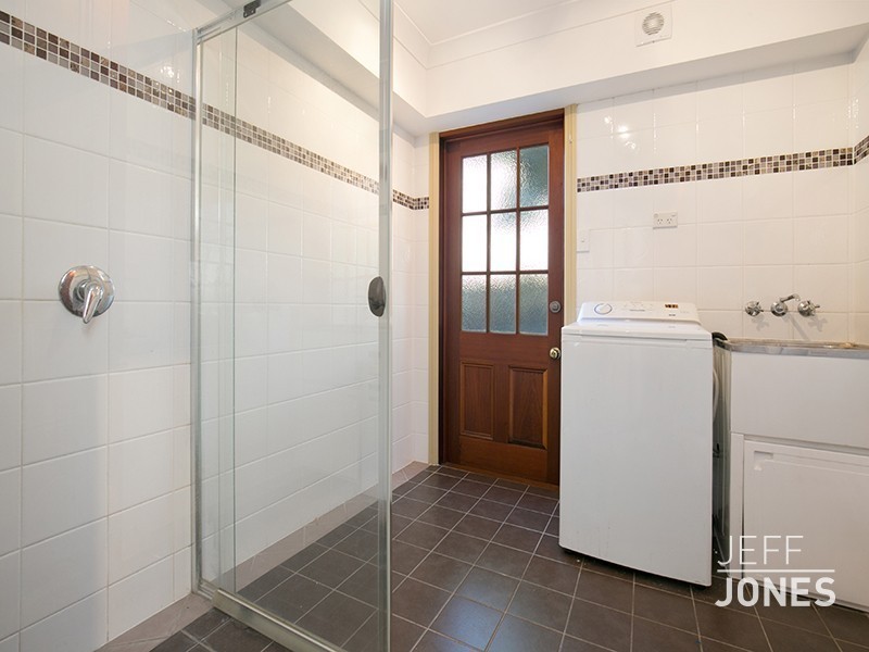 94 Linton Street, Kangaroo Point QLD 4169