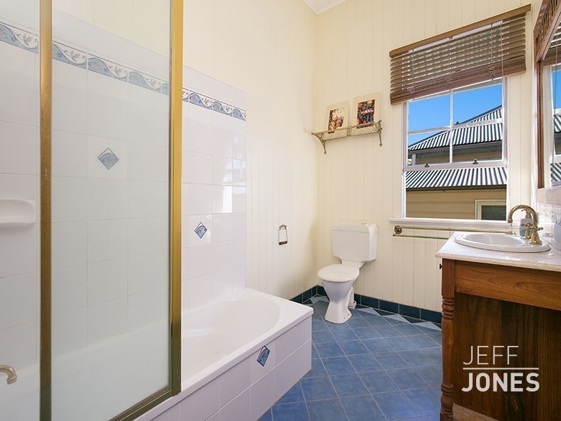 94 Linton Street, Kangaroo Point QLD 4169