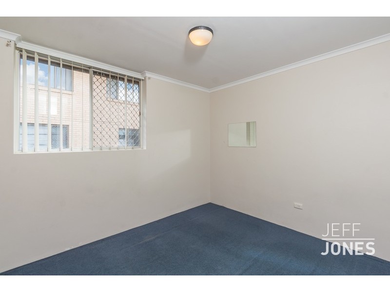 2/12 Ensign Avenue, Annerley QLD 4103