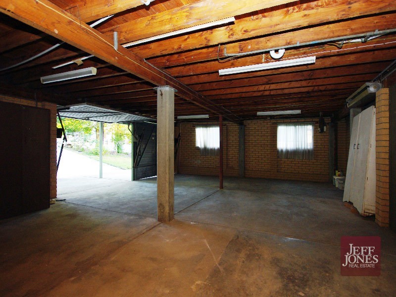 76 Woodville Place, Annerley QLD 4103