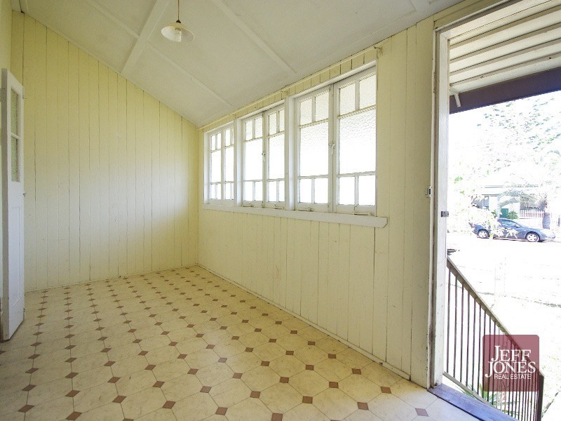 42 Salisbury Street, Woolloongabba QLD 4102