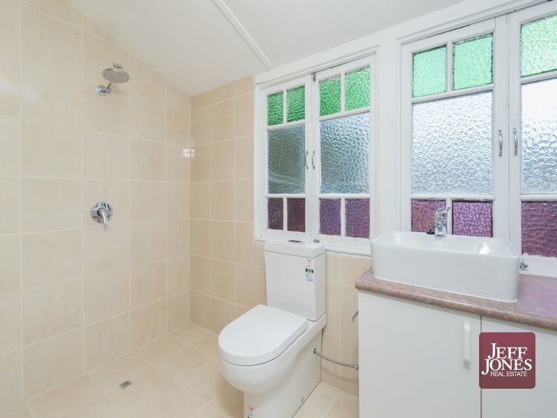35 Myrtle Street, Woolloongabba QLD 4102