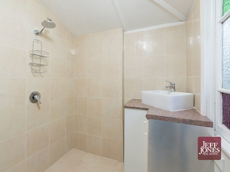 35 Myrtle Street, Woolloongabba QLD 4102