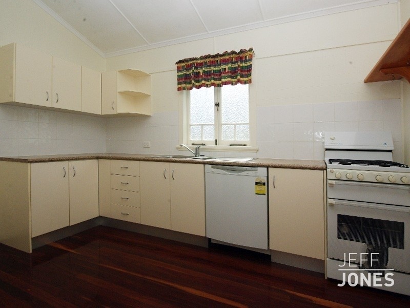 4 Annie Street, Camp Hill QLD 4152