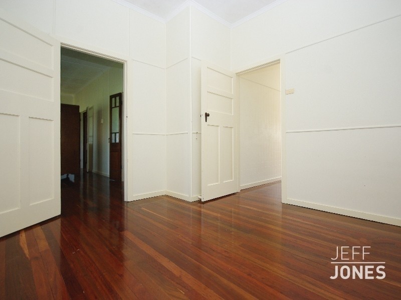 4 Annie Street, Camp Hill QLD 4152