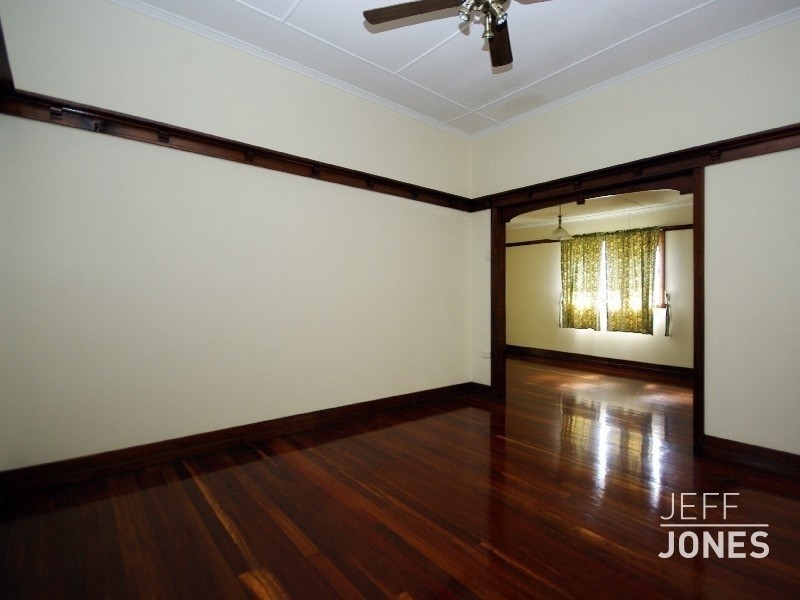 4 Annie Street, Camp Hill QLD 4152