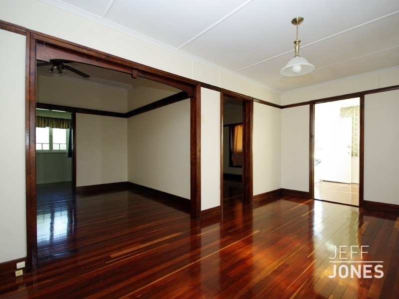 4 Annie Street, Camp Hill QLD 4152