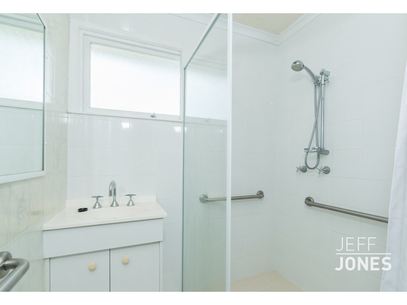 8 Old Northern Road, Everton Park QLD 4053