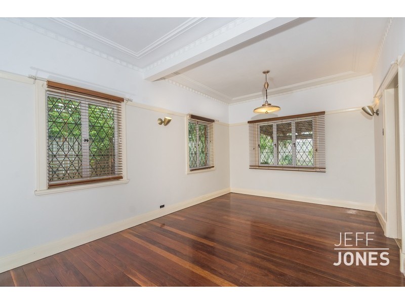 38 Grimes Street, Yeronga QLD 4104