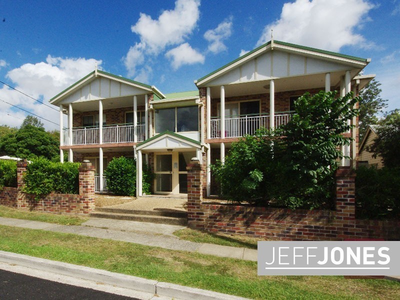 2/163 Juliette Street, Greenslopes QLD 4120