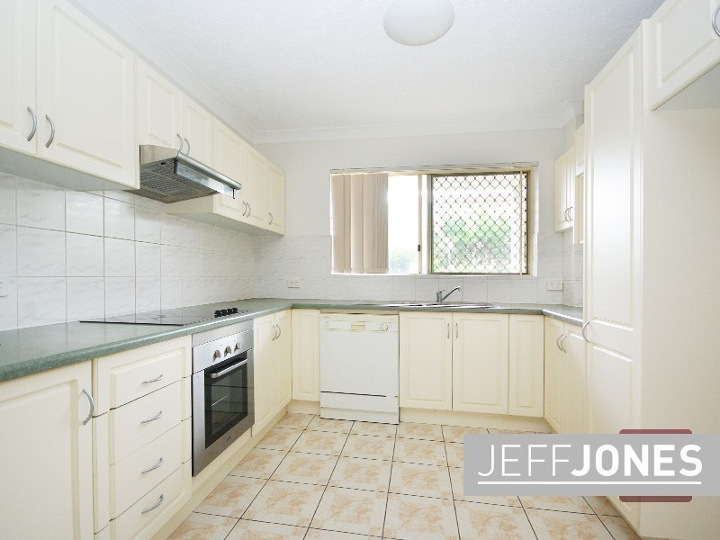 2/163 Juliette Street, Greenslopes QLD 4120