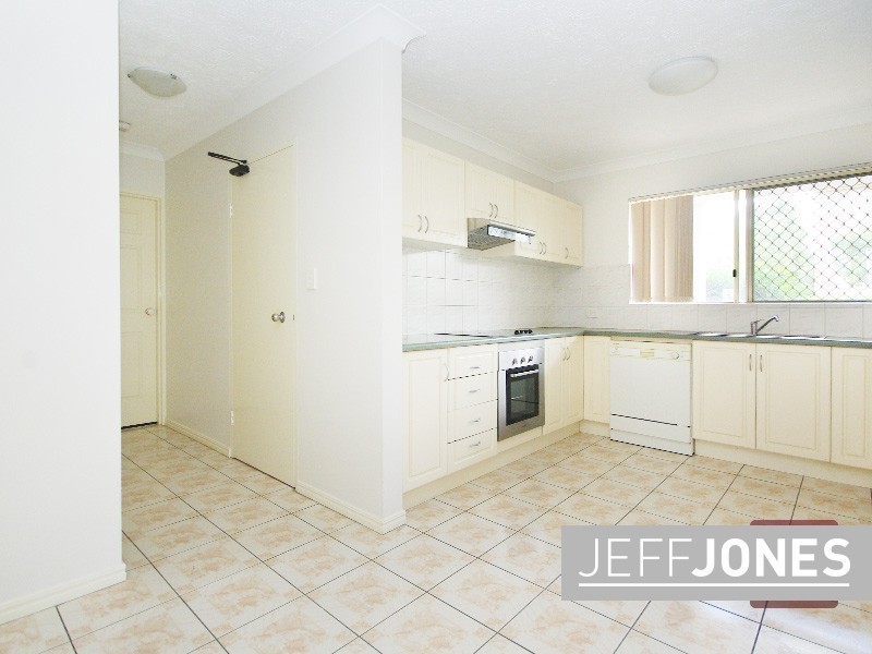 2/163 Juliette Street, Greenslopes QLD 4120