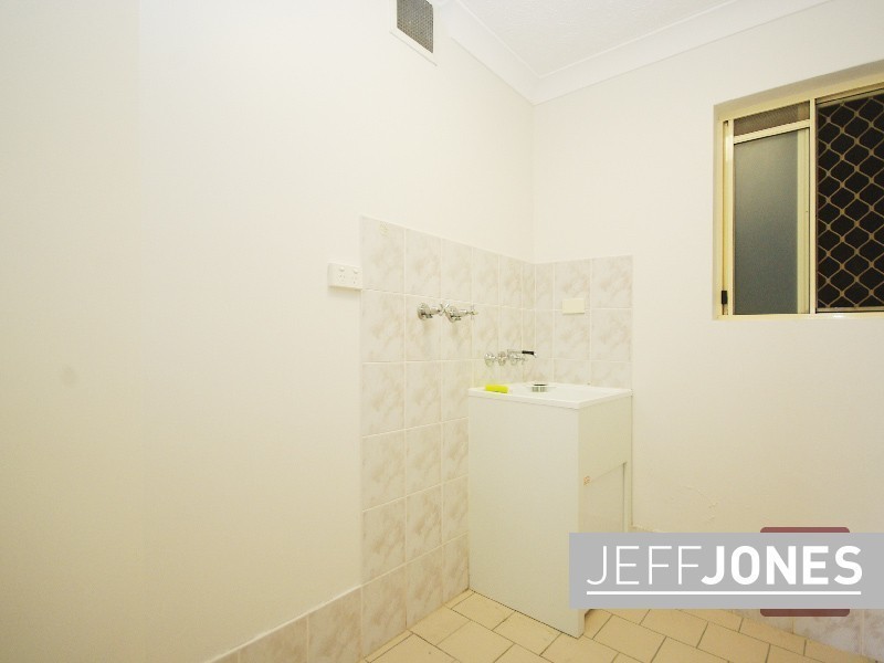 2/163 Juliette Street, Greenslopes QLD 4120