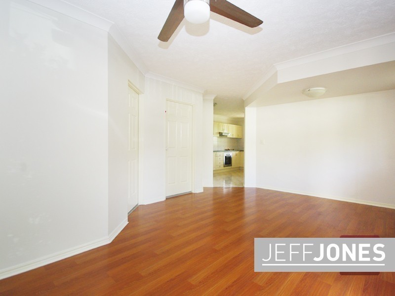 2/163 Juliette Street, Greenslopes QLD 4120