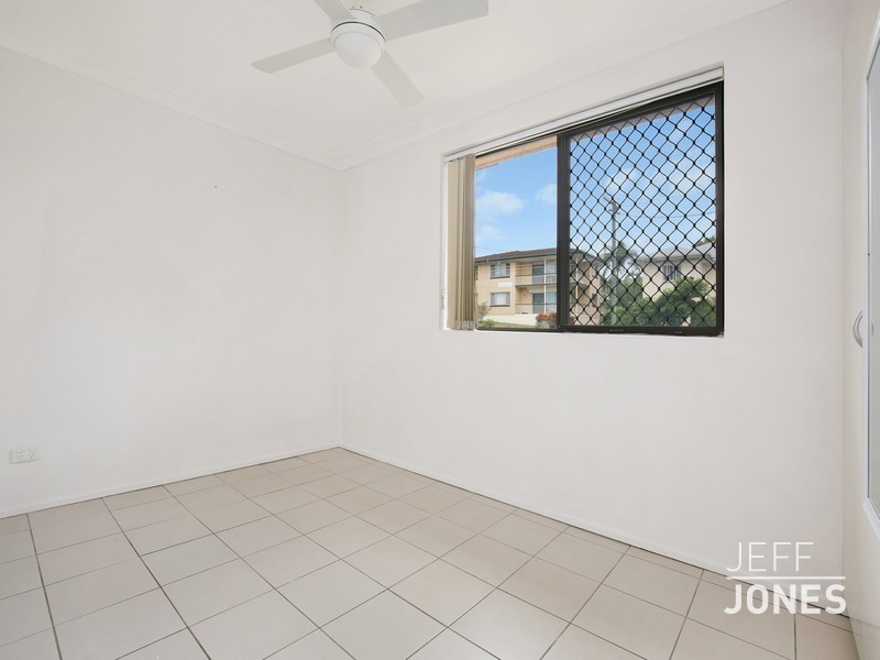 2/30 Wellington Street, Coorparoo QLD 4151