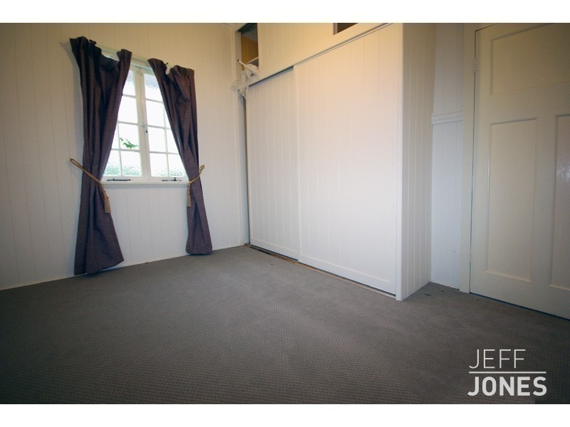 63 Mackay Street, Coorparoo QLD 4151