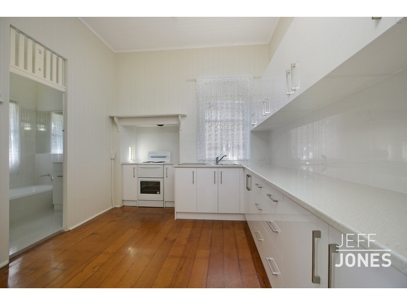 30 Gordon Street, Greenslopes QLD 4120