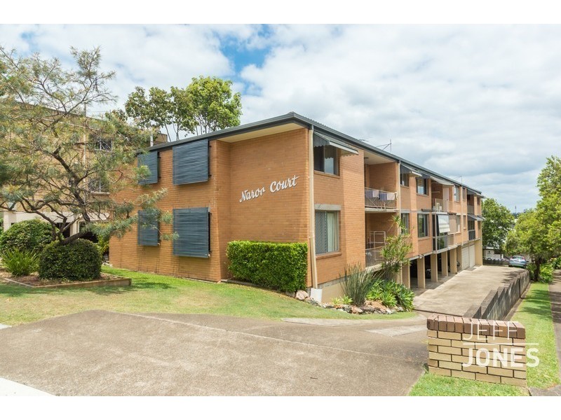 2/22 Raby Road, Coorparoo QLD 4151