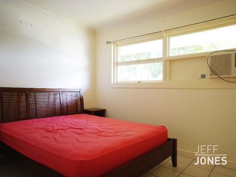 8/243 Old Cleveland Road, Coorparoo QLD 4151