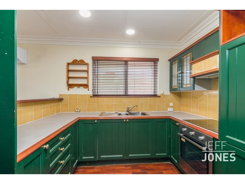 4/6 Garvary Street, Holland Park QLD 4121