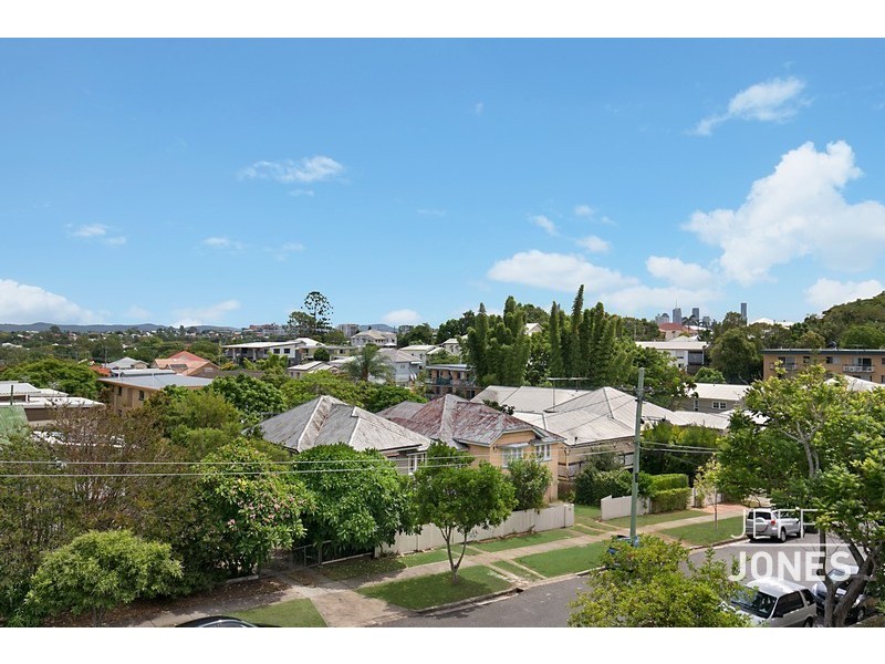 3/74 Henry Street, Greenslopes QLD 4120