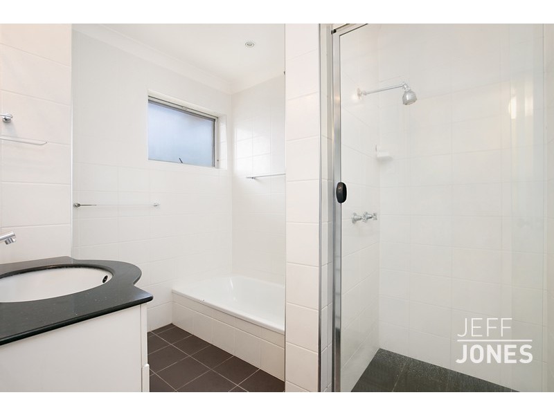 3/74 Henry Street, Greenslopes QLD 4120