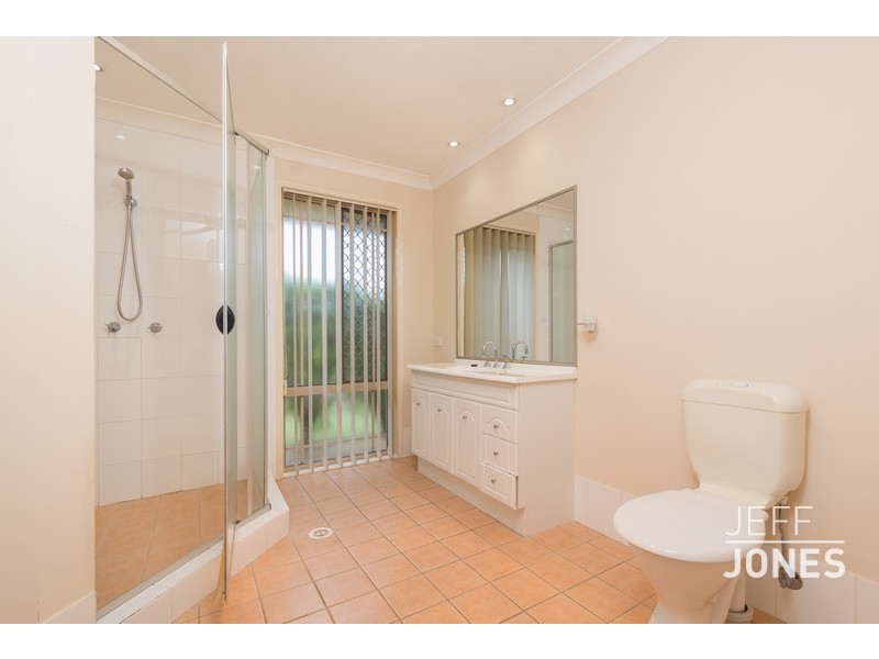 14 Grasmere Place, Carindale QLD 4152