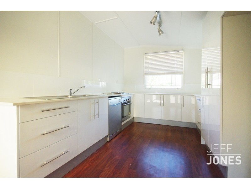16 Yarranabbe Street, Mount Gravatt East QLD 4122