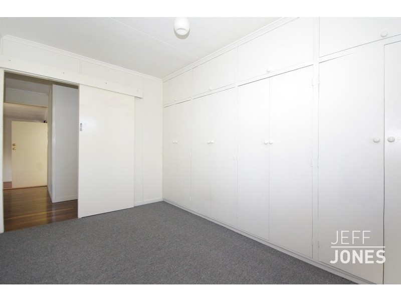 16 Yarranabbe Street, Mount Gravatt East QLD 4122