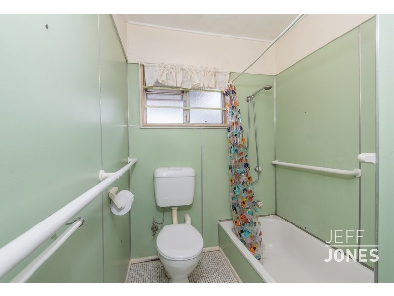 2/2 Bankside Street, Nathan QLD 4111