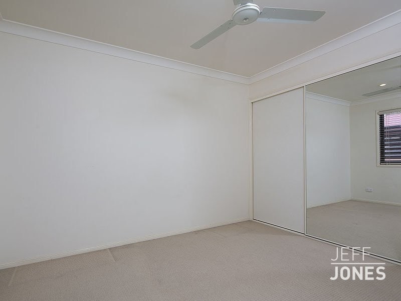 2/33 Pembroke Street, Carina QLD 4152