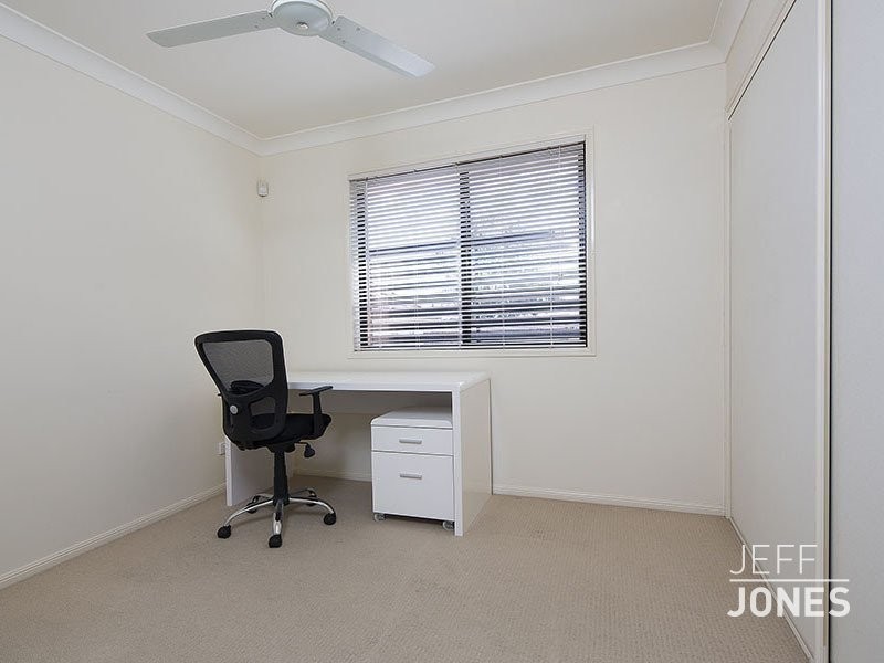 2/33 Pembroke Street, Carina QLD 4152