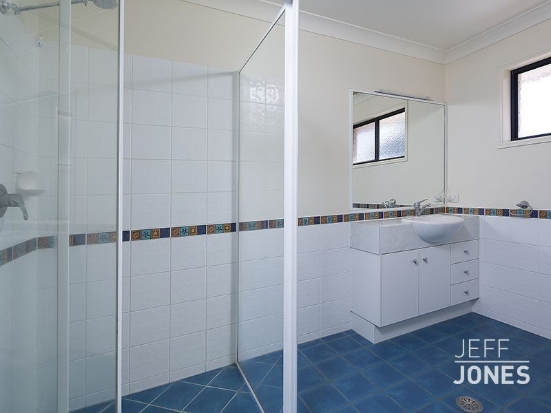 2/33 Pembroke Street, Carina QLD 4152