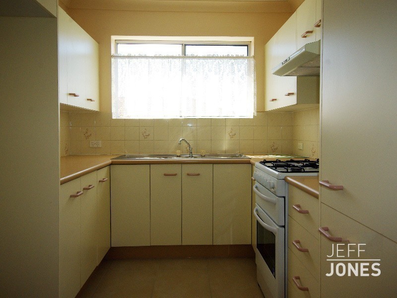 9/558 Logan Road, Greenslopes QLD 4120