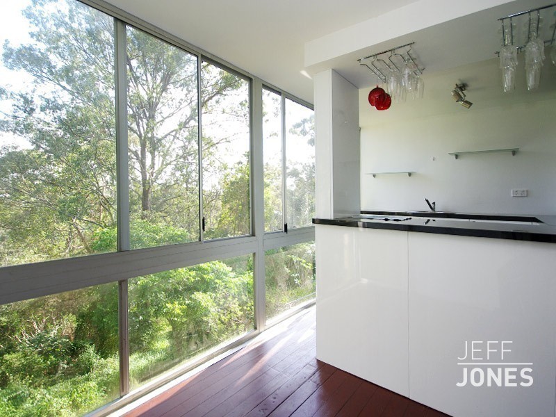 84 Nicholson Street, Greenslopes QLD 4120